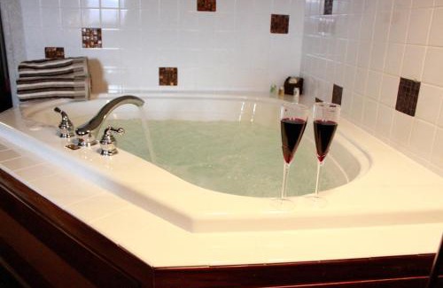 Torrey Hotel | Red Sands Hotel: Oceanfront Retreat with Spa & Pool Access