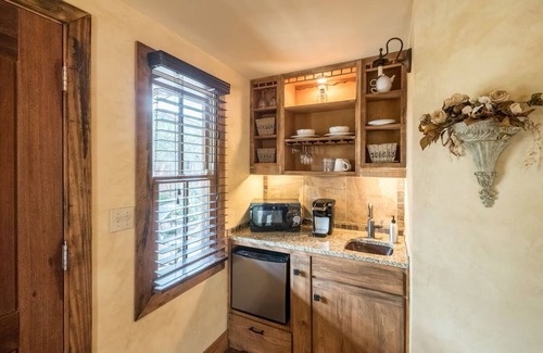 Mason Villa | Experience Red Sands Ranch River Resort: Pool, Tennis & More
