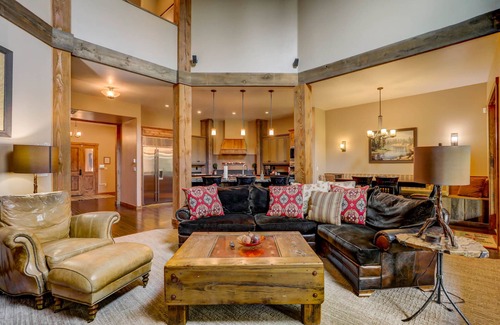 McCall House | Discover Red Tail on the River: Hot Tub & Pool Access