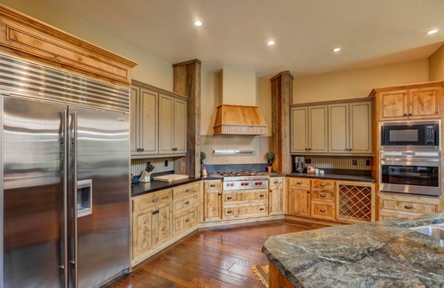 McCall House | Discover Red Tail on the River: Hot Tub & Pool Access