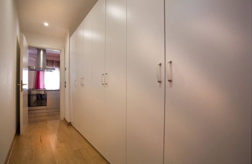 Verona City Centre Apartment | Red Philharmonic Suite: Top-Rated with Spa & Pet Amenities
