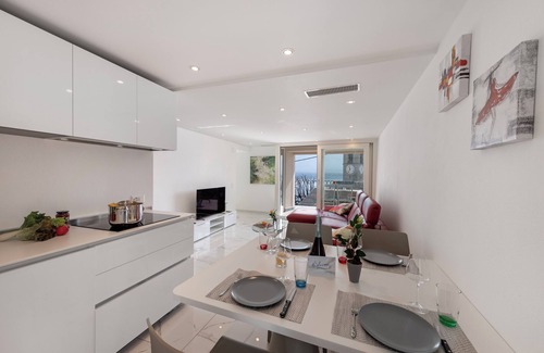 Ronco sopra Ascona Apartment | Red View Apartment: 4-Star Stay with Spa and Breakfast