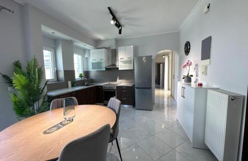 Peristeri Apartment | Discover Redamancy: 4-Star Family-Friendly Retreat