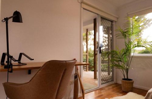 Bicheno House | Redbill Surf Shack - SO Close to Redbill Beach!