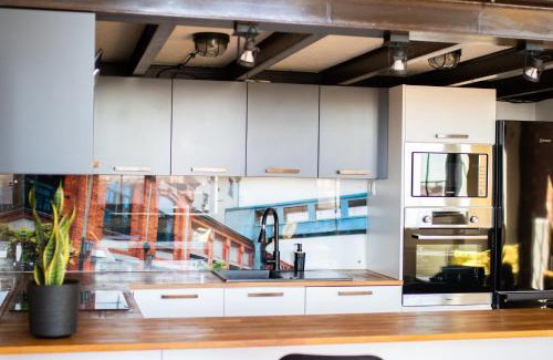 Zyrardow Apartment | Family-Friendly Stay at RedCity LOFT 304 - Rated 9.3/10