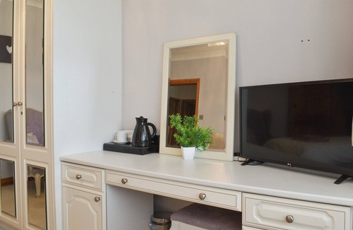 Allostock Cottage | Redcot Holiday Bungalow