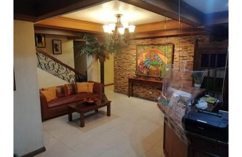 Bacolod Hotel | Budget-Friendly Accommodation at RedDoorz Casa Marabella