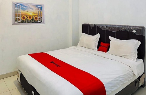 Kabanjahe Hotel | Budget-Friendly Family Stay at RedDoorz Damai Guest House