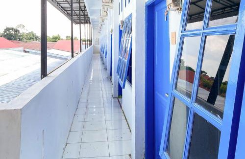Medan Hotel | RedDoorz at Graha Aisyah Menteng Medan