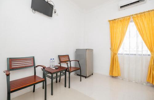 Surabaya Hotel | Budget-Friendly Stay at RedDoorz Gunungsari Surabaya