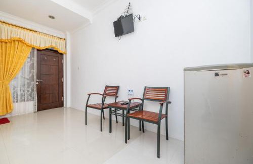 Surabaya Hotel | Budget-Friendly Stay at RedDoorz Gunungsari Surabaya