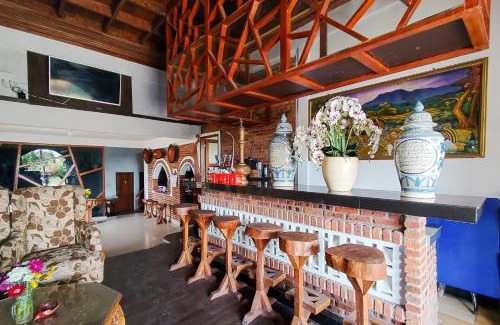 Karo Hotel | Family-Friendly Getaway at RedDoorz Jalan Ujung Sampun