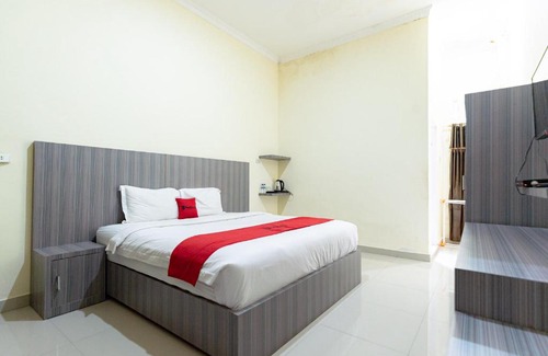 Ambarita Hotel | Kid-Friendly Getaway at RedDoorz At Pariban Homestay