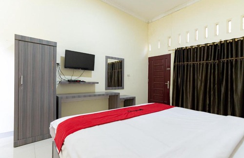 Ambarita Hotel | Kid-Friendly Getaway at RedDoorz At Pariban Homestay