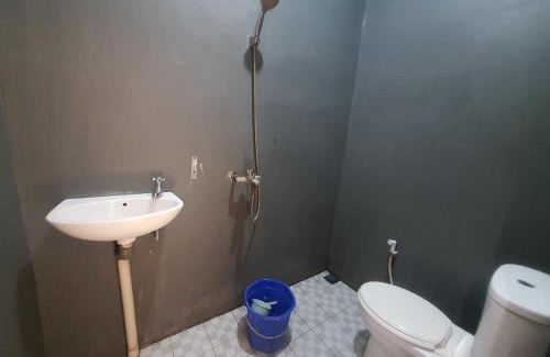 Pontianak Hotel | Convenient Stay at RedDoorz Permana Homestay Near Airport