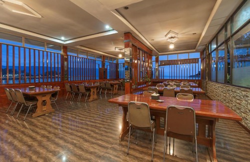 Parapat Hotel | Budget-Friendly Stay at RedDoorz near Danau Toba Parapat