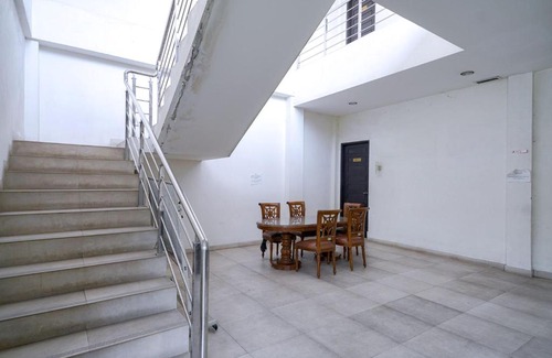 Medan Hotel | Family-Friendly Stay at RedDoorz @ Avros Guest House Medan