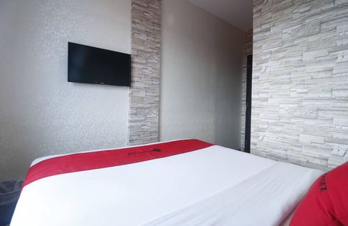 Tanjung Uncang Hotel | Budget-Friendly Stay at RedDoorz @ Batu Aji Batam