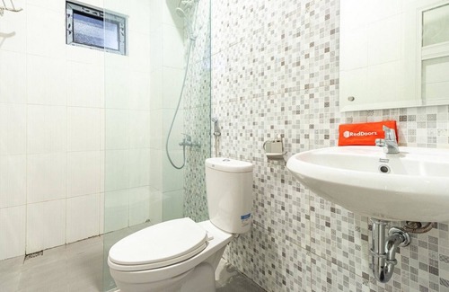 Medan House | Budget-Friendly Stay at RedDoorz @ Binjai for Families