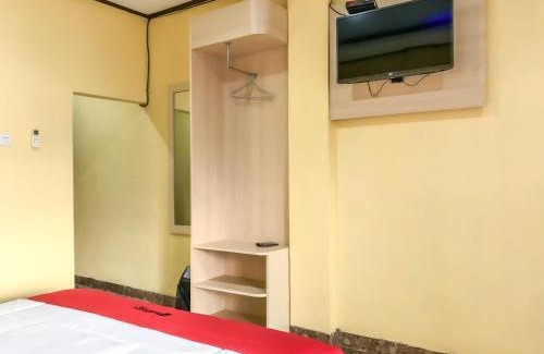 Kotaraja Hotel | Discover RedDoorz @ Gerson Hotel Abepura - Family Friendly Stay