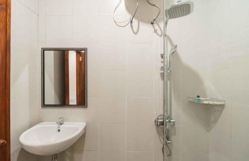 Bengkulu Hotel | Family-Friendly Stay at RedDoorz @ Hotel Copacobana Bengkulu