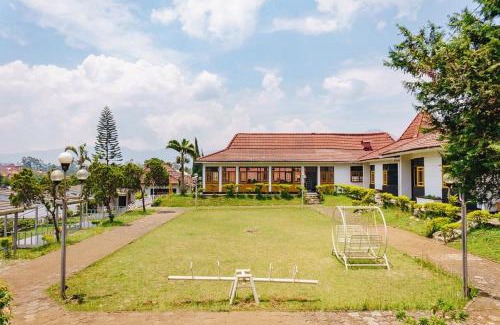 Pangalengan House | Budget-Friendly Stay at RedDoorz @ Hotel Damanaka Pangalengan