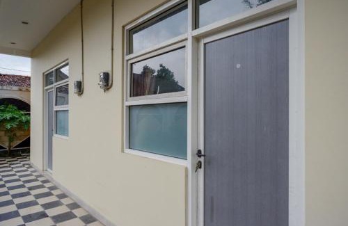 Cilacap Hotel | Family-Friendly Stay at RedDoorz @ Jalan Bali Cilacap