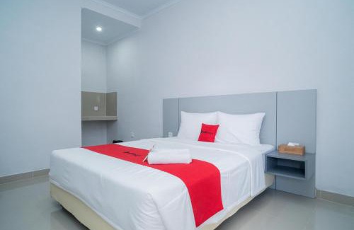 Mahendradatta Hotel | Budget-Friendly Stay at RedDoorz Jalan Gunung Talang