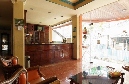 Jaksa Street House | Budget-Friendly Family Stay at RedDoorz @ Jalan Jaksa