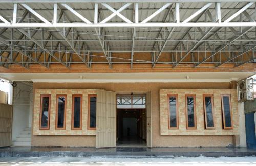 Palu House | Budget-Friendly RedDoorz @ Jalan Pattimura Palu for Families