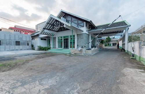 Sukabumi House | Comfortable Stay at RedDoorz @ Jalan R.E. Martadinata