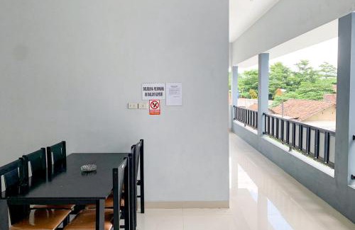 Rajabasa Hotel | Budget-Friendly Stay at RedDoorz @ Jalan Ryacudu Lampung