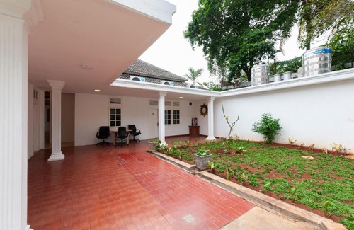 Bangka Hotel | Family-Friendly RedDoorz @ Kemang Dalam for Budget Travelers