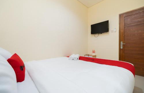 Kemanggisan Hotel | Budget-Friendly Stay at RedDoorz @ Kemanggisan Raya