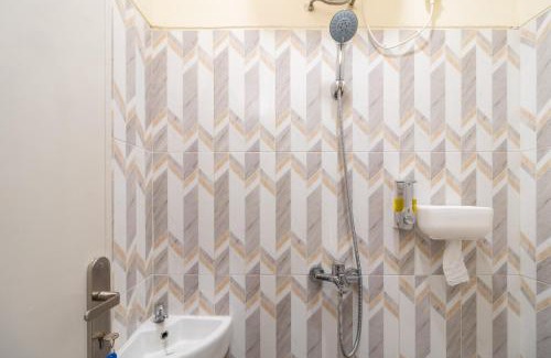 Kemanggisan Hotel | Budget-Friendly Stay at RedDoorz @ Kemanggisan Raya