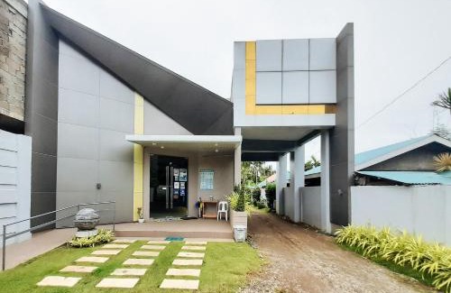 Sanchez-Mira Hotel | Family-Friendly RedDoorz @ Lazarian Hotel in Cagayan Valley
