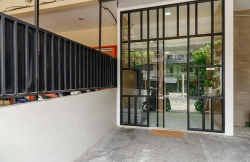 Old Jakarta House | Budget-Friendly Stay at RedDoorz @ Mangga Besar 2