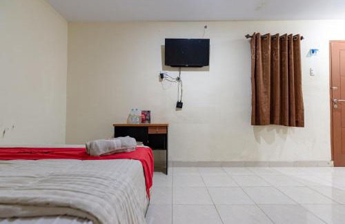 Medan Hotel | Budget-Friendly Stay at RedDoorz @ Medan Johor 2