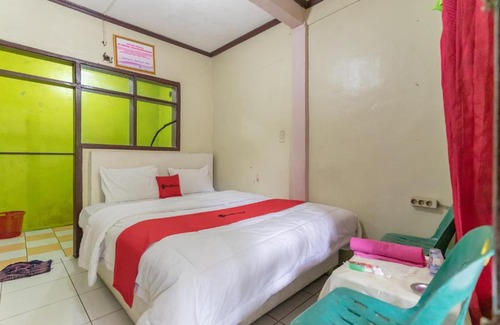 Kota Sidikalang Hotel | Budget-Friendly Stay at RedDoorz @ Nantampukmas Sidikalang
