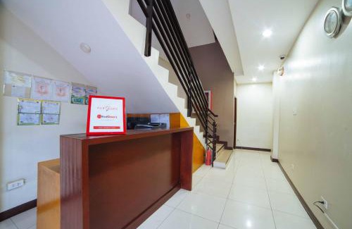 Angeles City Hotel | Convenient Stay at RedDoorz near Angeles University Foundation
