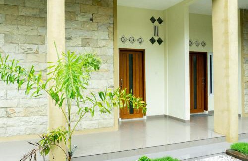 Ngawi House | Discover RedDoorz near Benteng Van Den Bosch with Breakfast