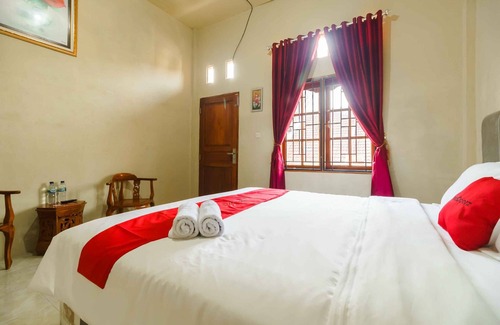 Berastagi Hotel | Family-Friendly Retreat at RedDoorz near Bukit Kubu Berastagi
