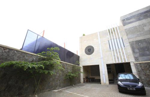 Cilandak House | Budget-Friendly RedDoorz near Cilandak Town Square