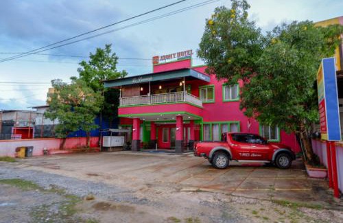 Kendari Hotel | Family-Friendly RedDoorz near Citraland Waterpark Kendari