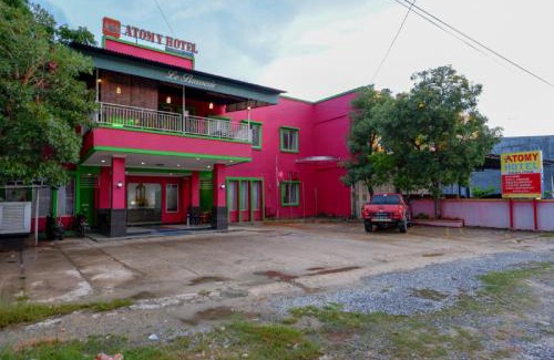 Kendari Hotel | Family-Friendly RedDoorz near Citraland Waterpark Kendari