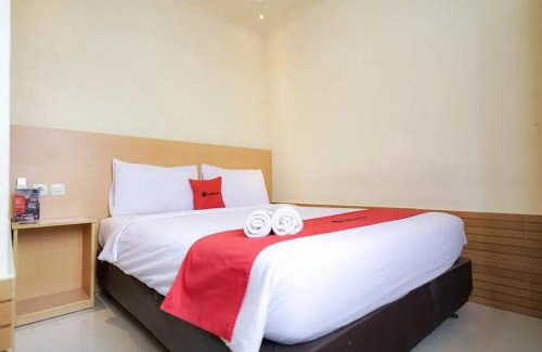 Sukaraja Hotel | Budget-Friendly RedDoorz Near Exit Toll Sirkuit Sentul