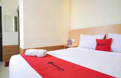 Sukaraja Hotel | Budget-Friendly RedDoorz Near Exit Toll Sirkuit Sentul