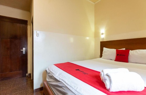 Cawang House | Budget-Friendly RedDoorz Near Halim Perdanakusuma