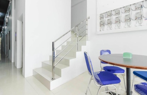 Old Jakarta House | Convenient Stay at RedDoorz near Hayam Wuruk Plaza