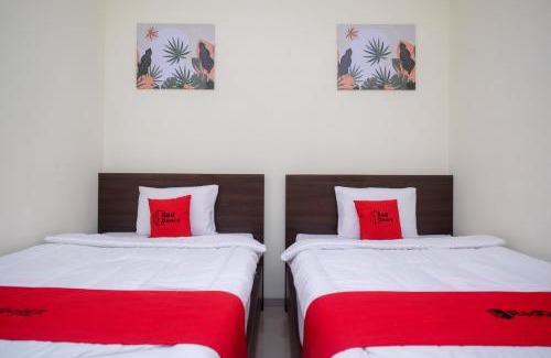 Semarang Hotel | Comfortable Stay at RedDoorz near Ahmad Yani Airport